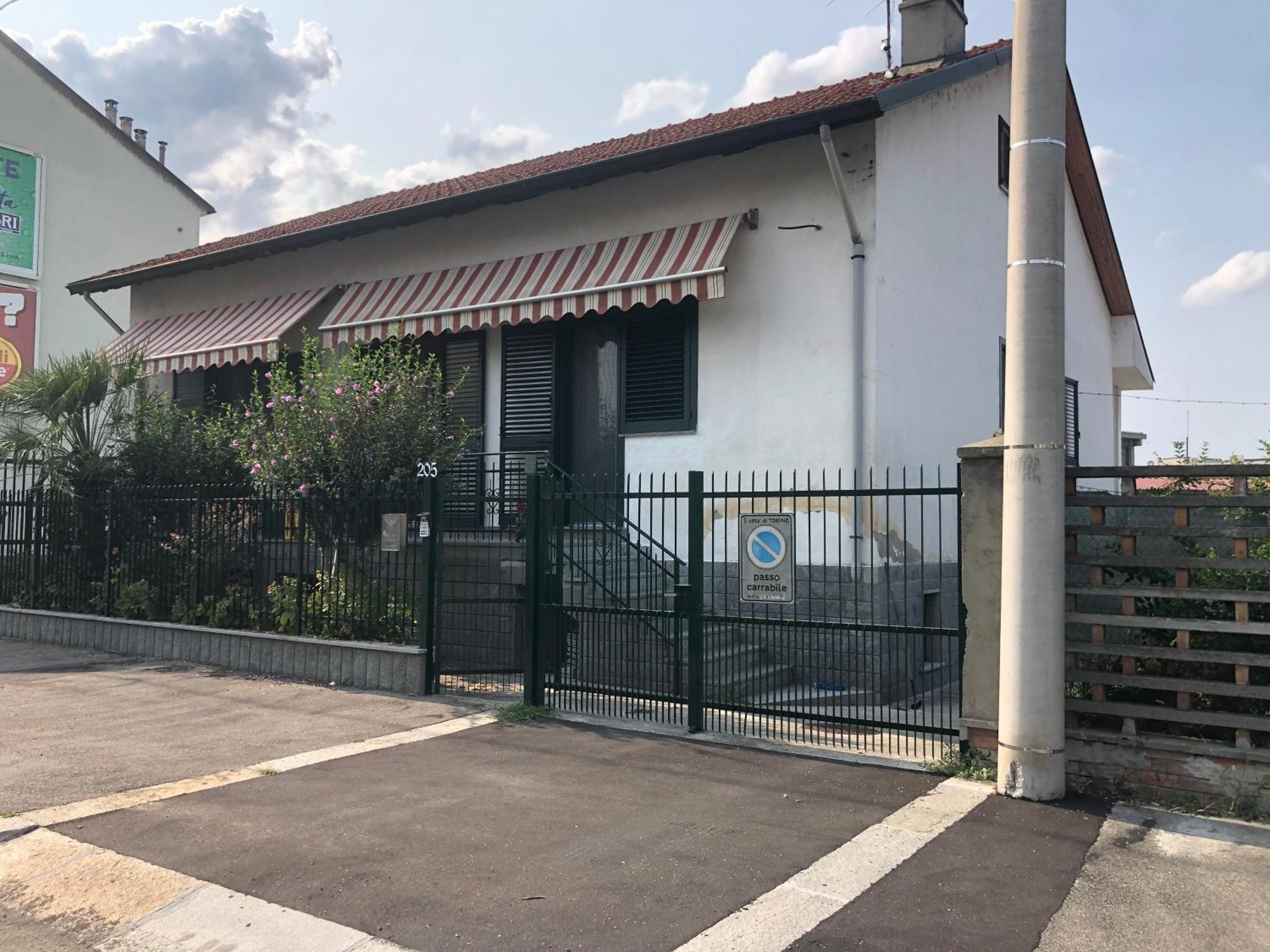 Stanze Private In Villa Торино Екстериор снимка